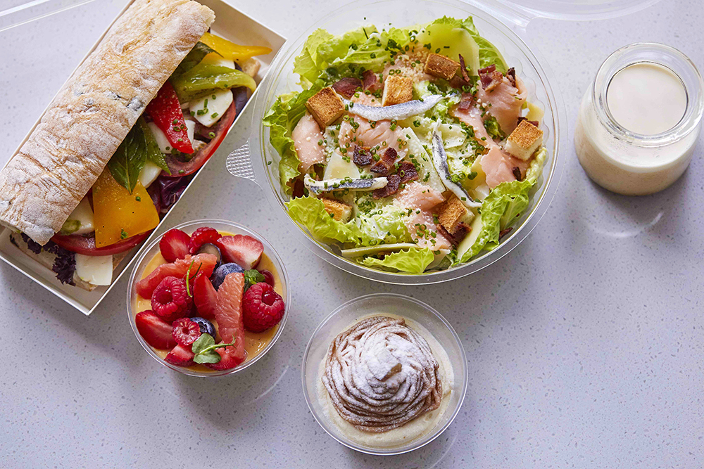 「Dong Café・冬 咖啡」供應道地法式料理、現做沙拉、三明治輕食等餐點。(圖片提供/御盟集團S∙S∙A∙W