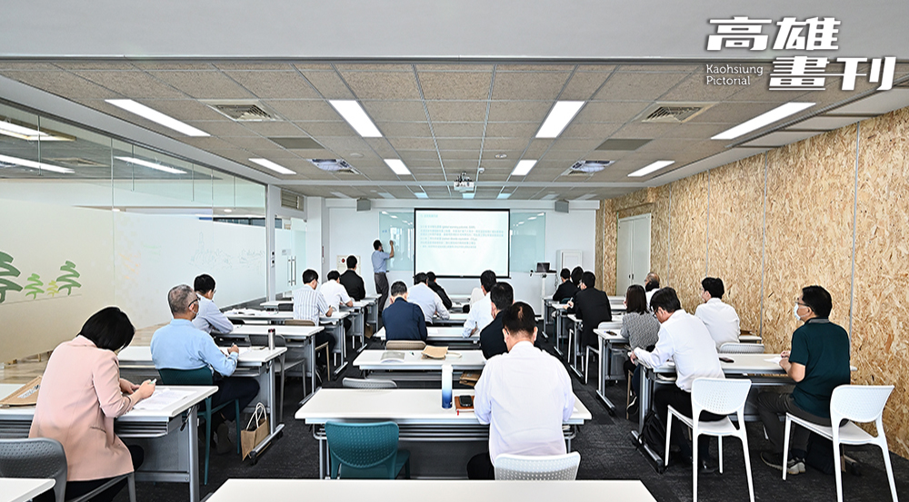 淨零學院開設相關課程，由公部門及民間企業主管為首批學生，深化淨零思維。(攝影/Carter)
