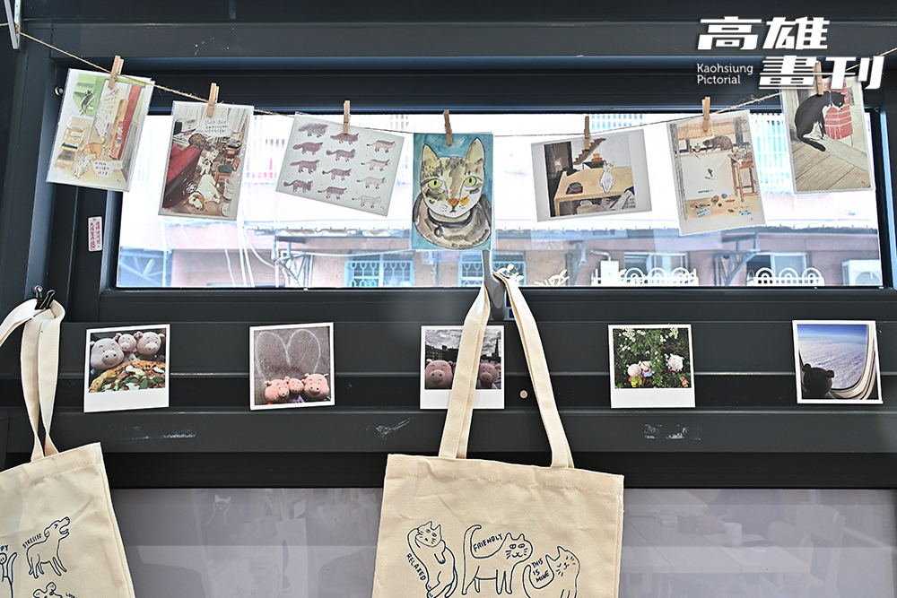 各種動物教育文創商品包括食品、教材、生活道具等。(攝影/Carter)