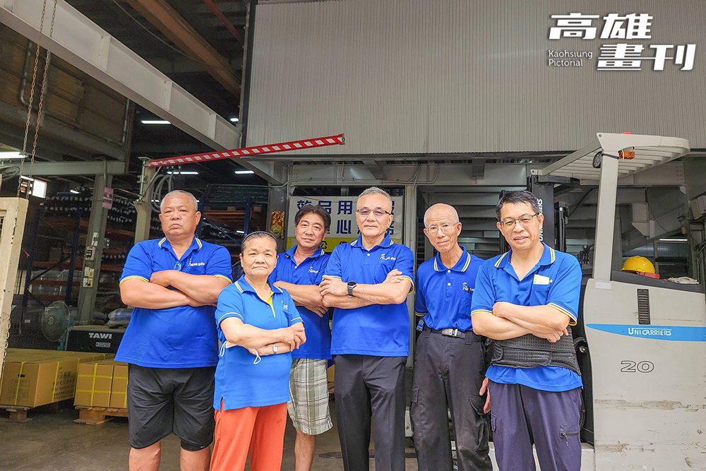 安稼企業股份有限公司45歲以上員工佔比超過6成，透過職務再設計計畫申請補助，打造中高齡及高齡者友善的作業環境。(攝影/李瑰嫻)