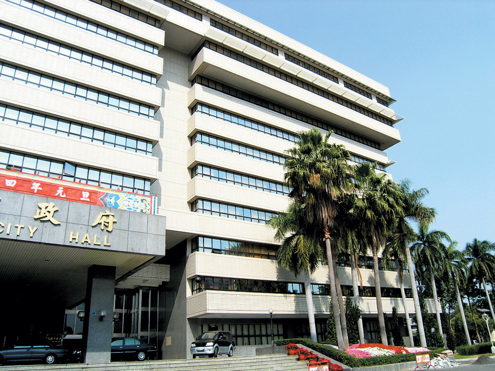 市府合署辦公室92年完成綠建築改善，率先響應自然環保政策。攝影／李士豪