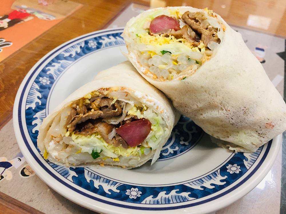 限量口味的炭烤燒肉春捲大受顧客好評。
