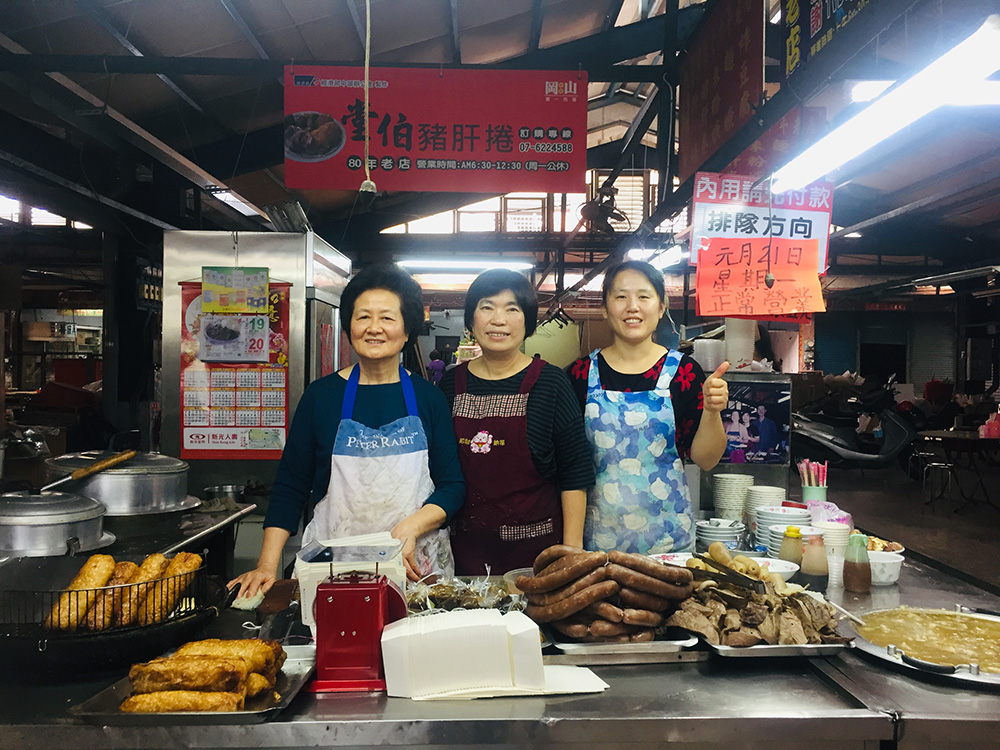 堂伯豬肝捲從日治時期開業至今的店面，已傳承了三代。