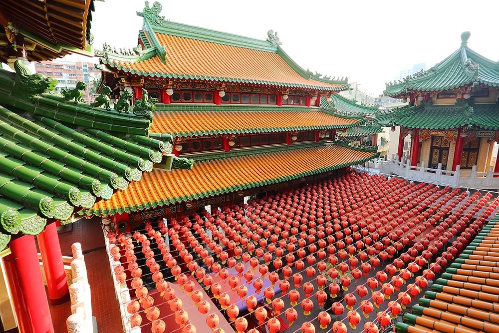上百個的燈籠搭配北方宮殿建築風格，更顯氣勢不凡。（攝影／Carter）