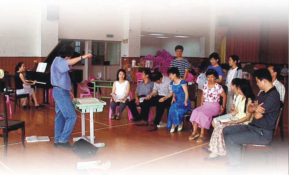 Ya Le Opera Troupe consists of a group of active music teachers in kaohsiung.