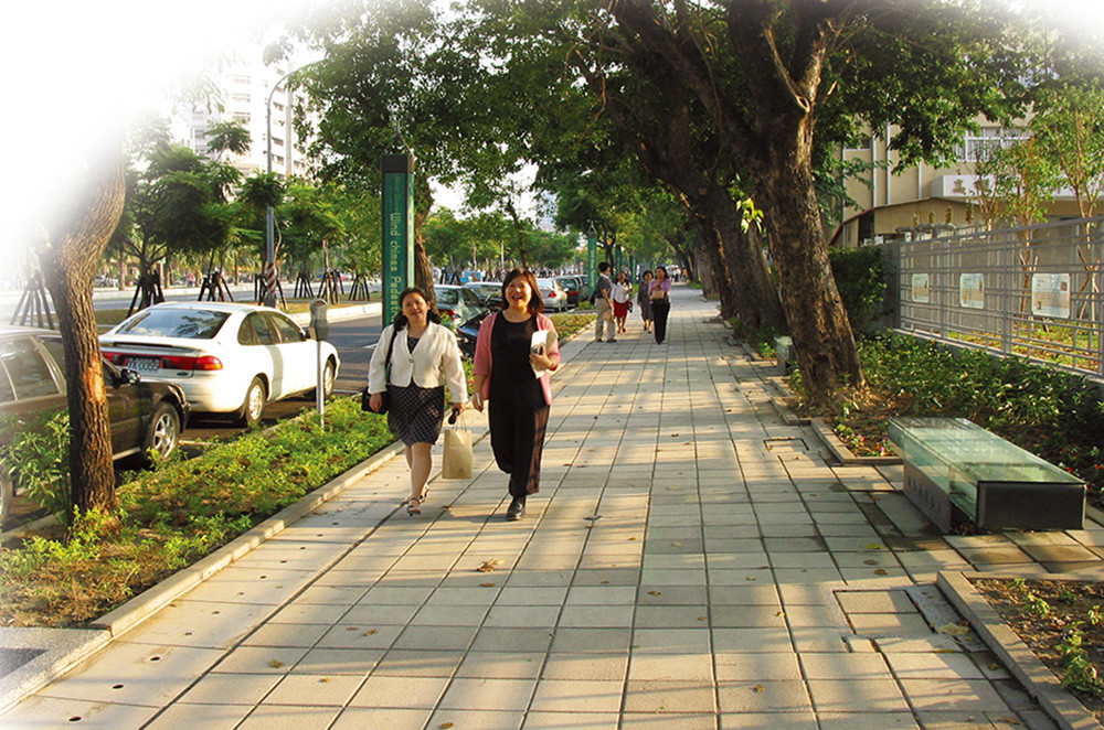 City Chime Pedestrian. 
