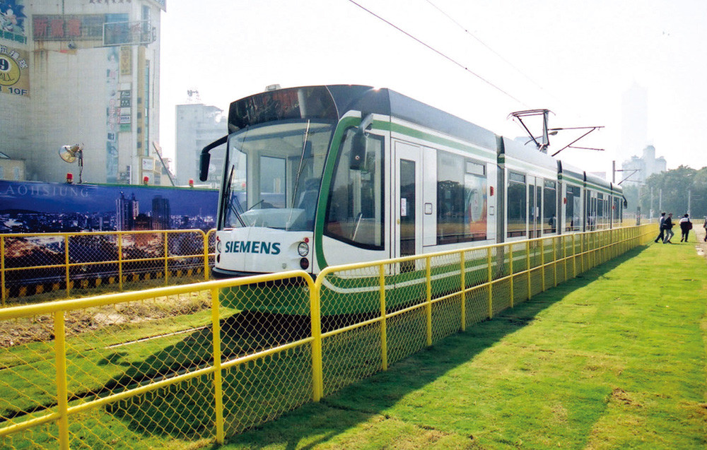 This is the first trial-run of light rail transit on the island, and give the public a chance to experience it.