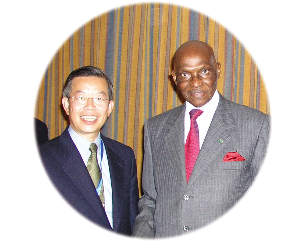 Mayor Hsieh met the Senegal President Abdoulaye Wade.