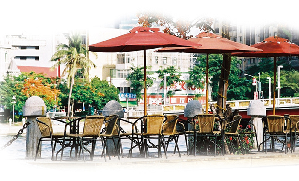 Love River, which named after the Chinese word for love, is considered to be the attraction that Kaohsiung citizens are most proud of.