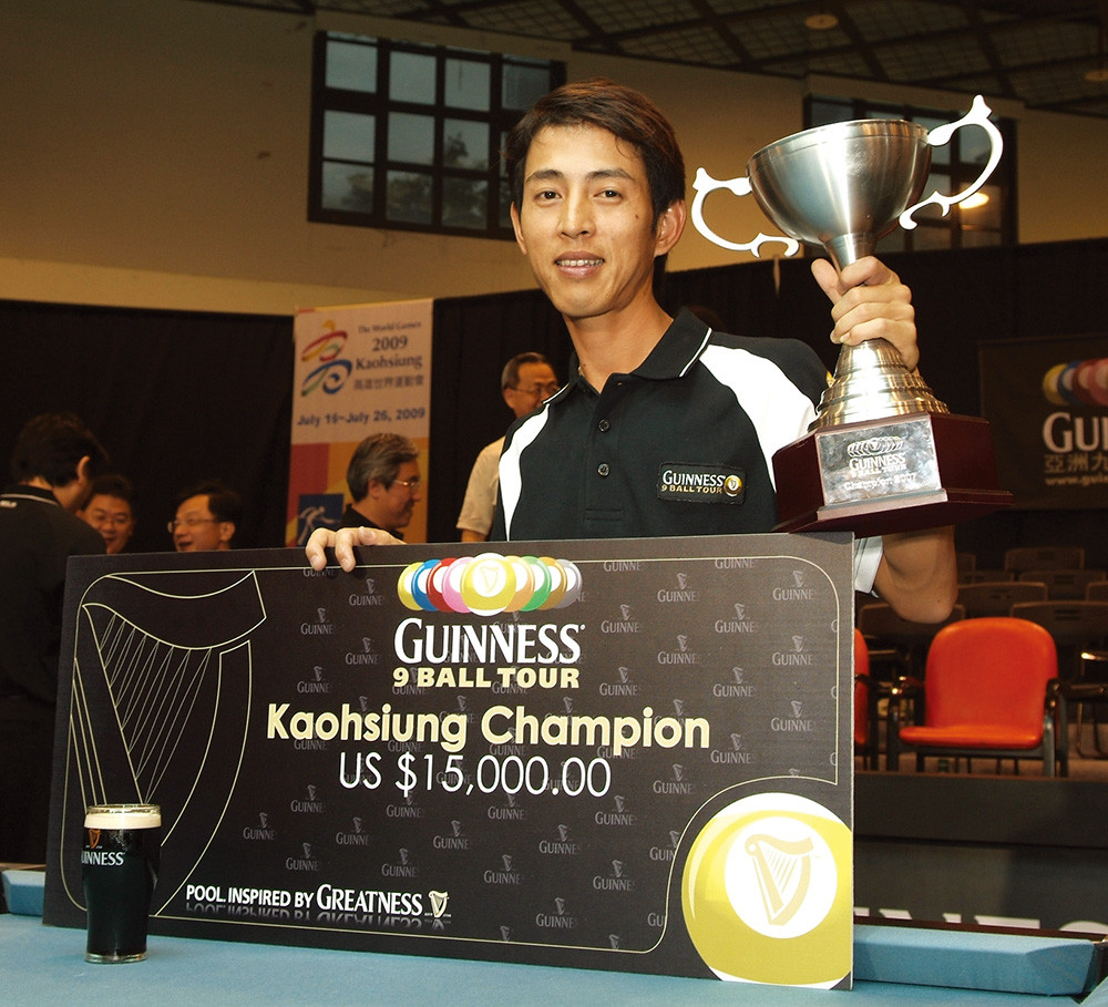 高雄市為2009世界運動會的主辦城市，被列為正式比賽項目的「撞球」為我國的奪金強項，市政府相當重視、推廣此一運動。圖為2007 Guinness亞洲九號球巡迴賽高雄站的冠軍選手楊清順。