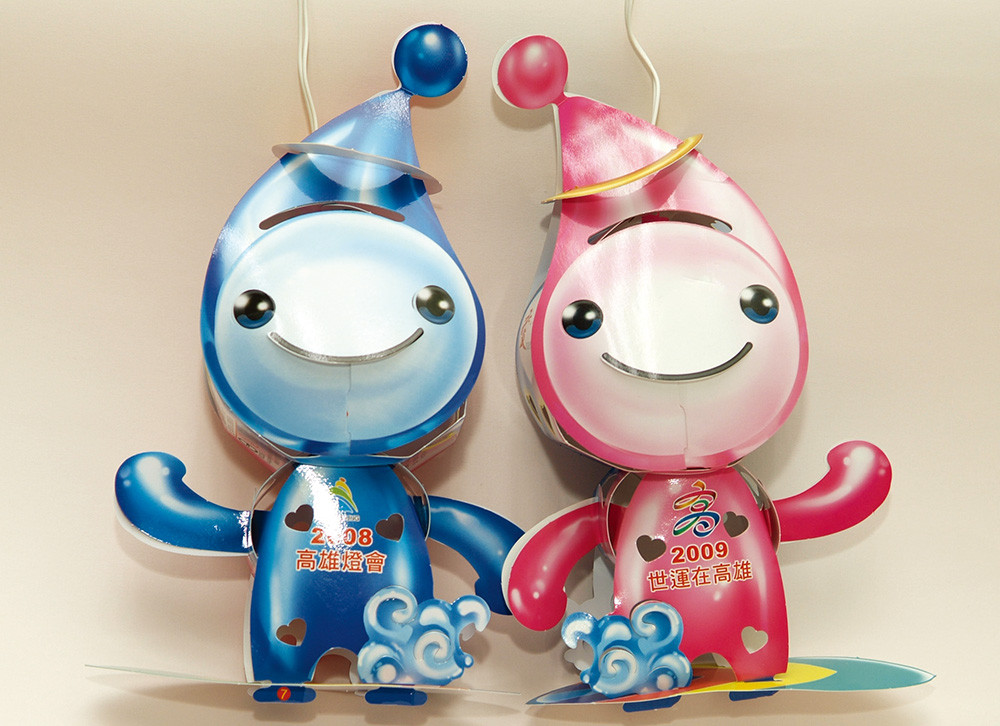 In order to promote the World Games 2009 Kaohsiung, the city government designed lanterns with the features of the World Games Mascots- Gao Mei and Syong Ge.