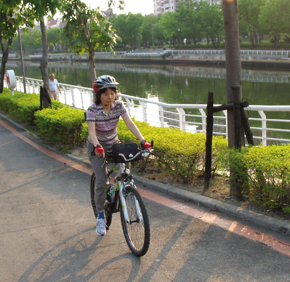 Cianjhen River Bike Path