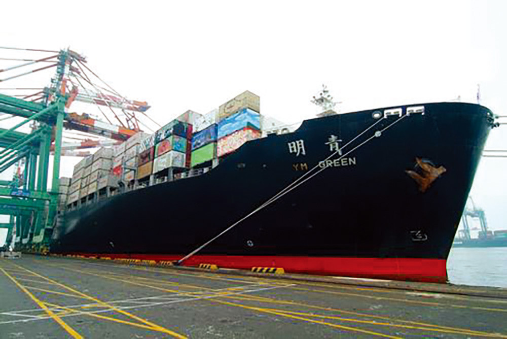 The art containers onboard the container ship provided by the Yang Ming Marine Transport Corporation embarked on a journey to share the love for the earth and the environment from Kaohsiung to the world.