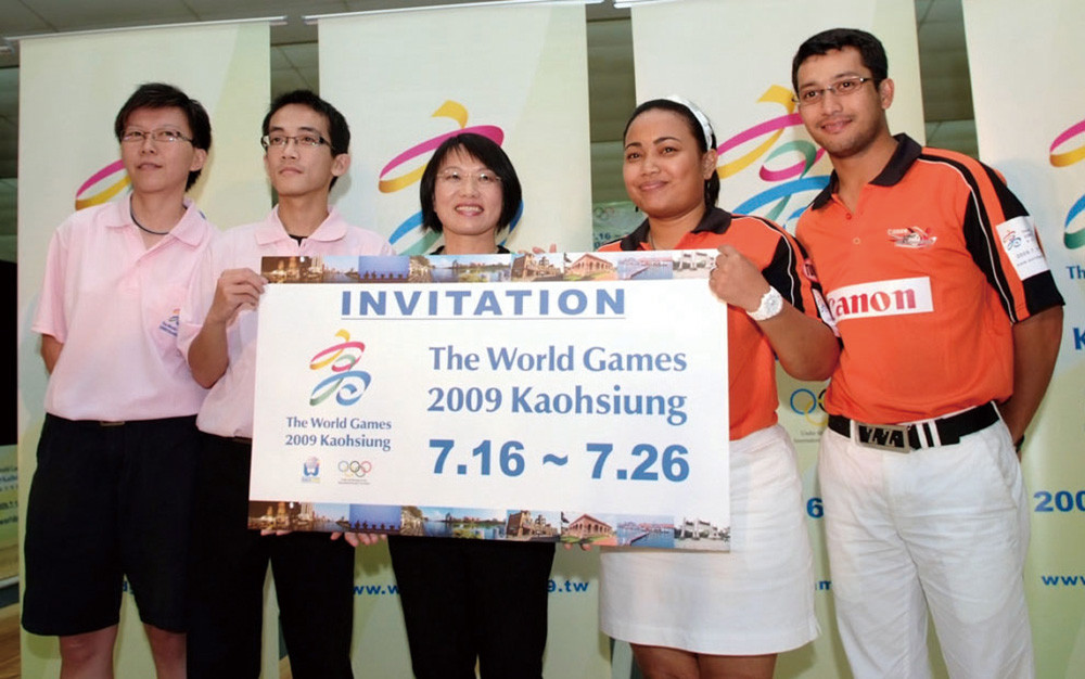 Shi-Fang Liu, Managing Director of the KOC, led a delegation to hold The World Games Kaohsiung Mixed Pairs Exhibition Bowling Games in Kuala Lumpur, Malaysia in March.