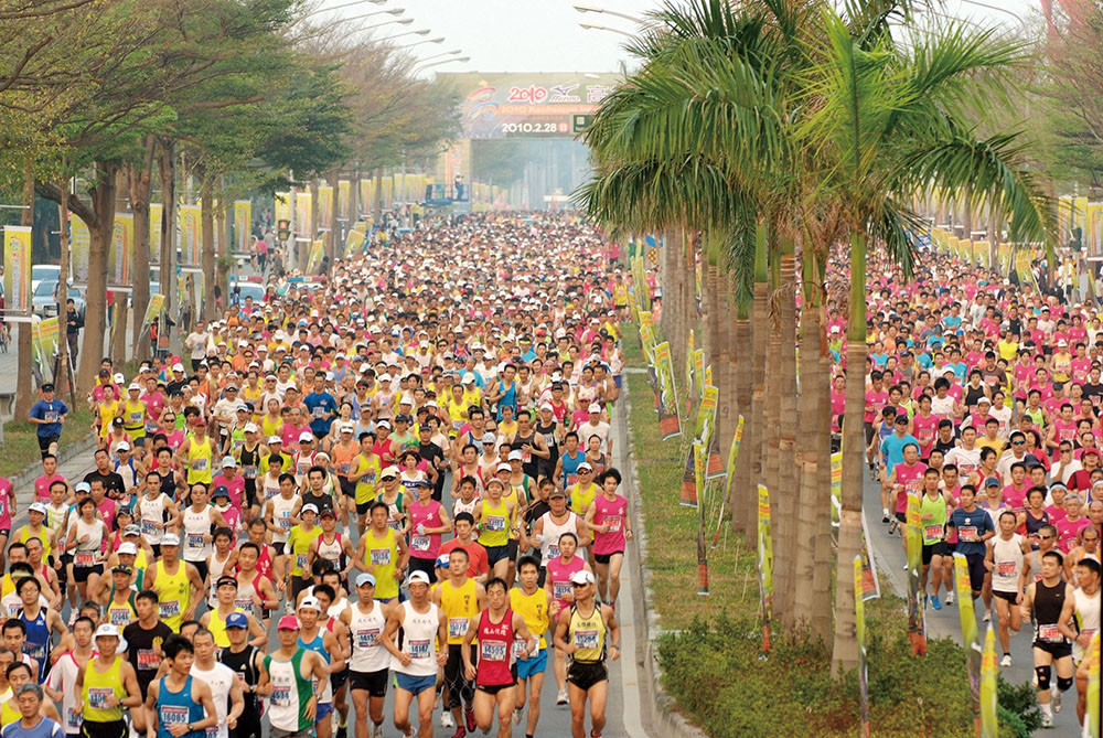 16,000 athletes from 25 countries participated in the marathon.