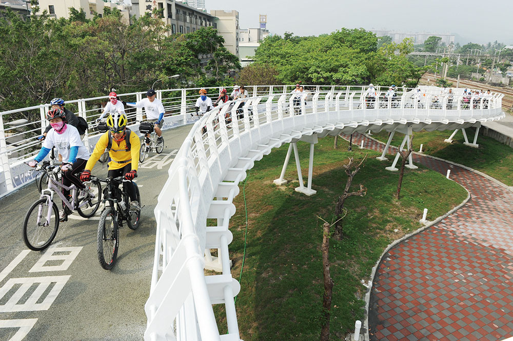 200 kilometers of newly constructed bike paths, promoting greener transportation systems.