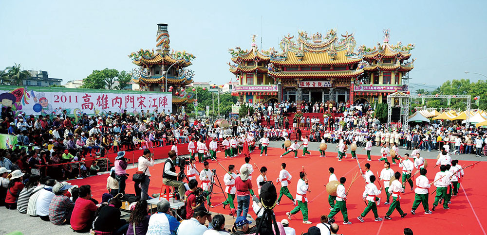 Forty troupes contributed 80 Songjiang Battle Array performances.