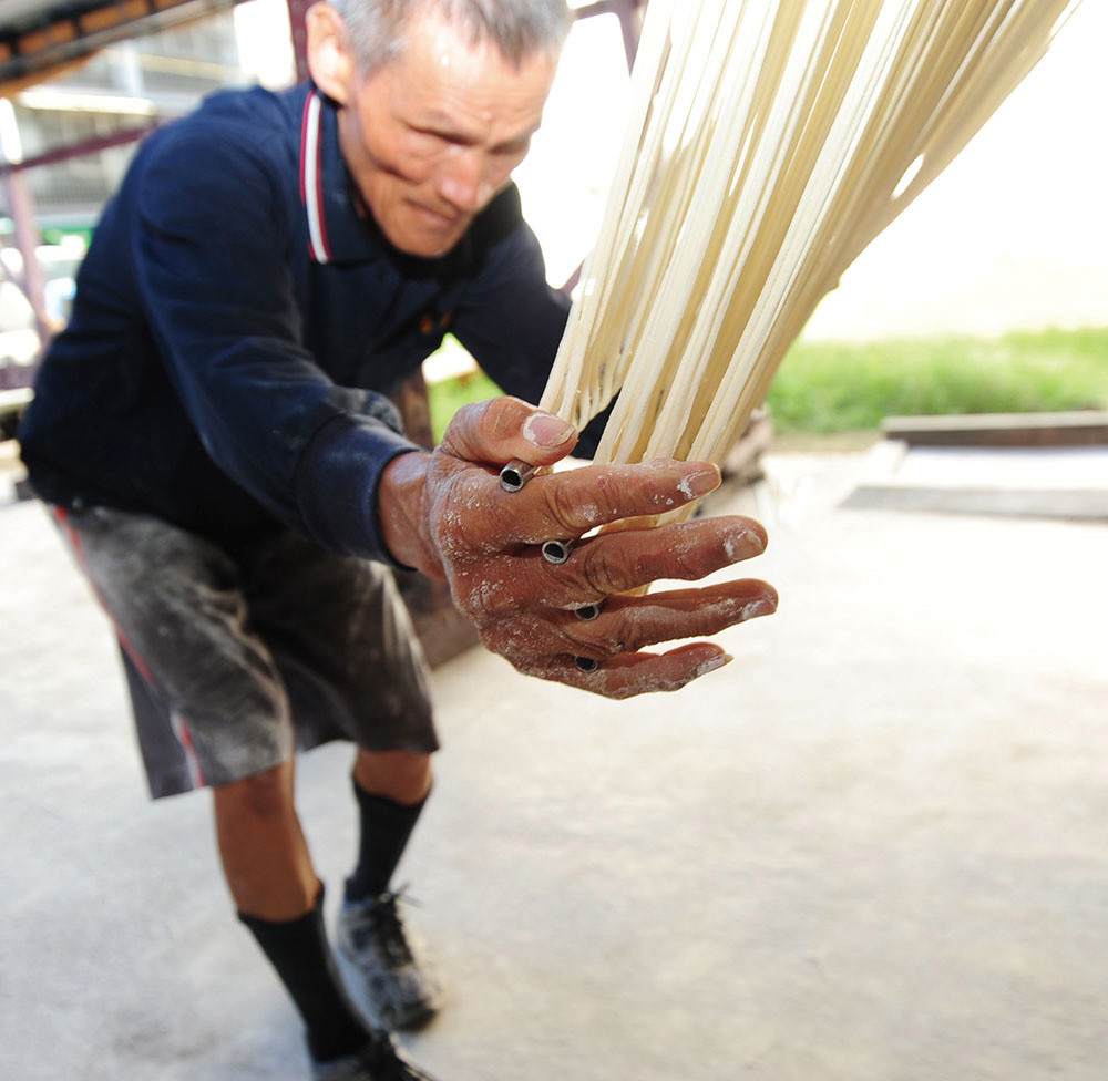 Handmade Thread Noodles