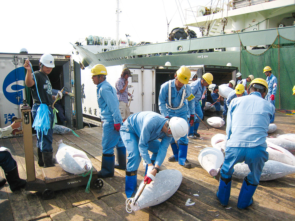 Unloading from carrier