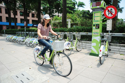 Public Bikes Answer Demand for Low-Carbon Transportation