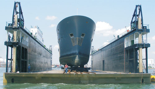 Jong Shyn makes all kinds of boats.
