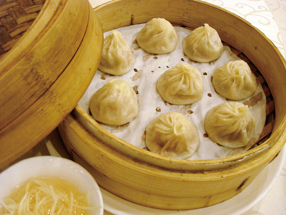 Steamed soup dumplings