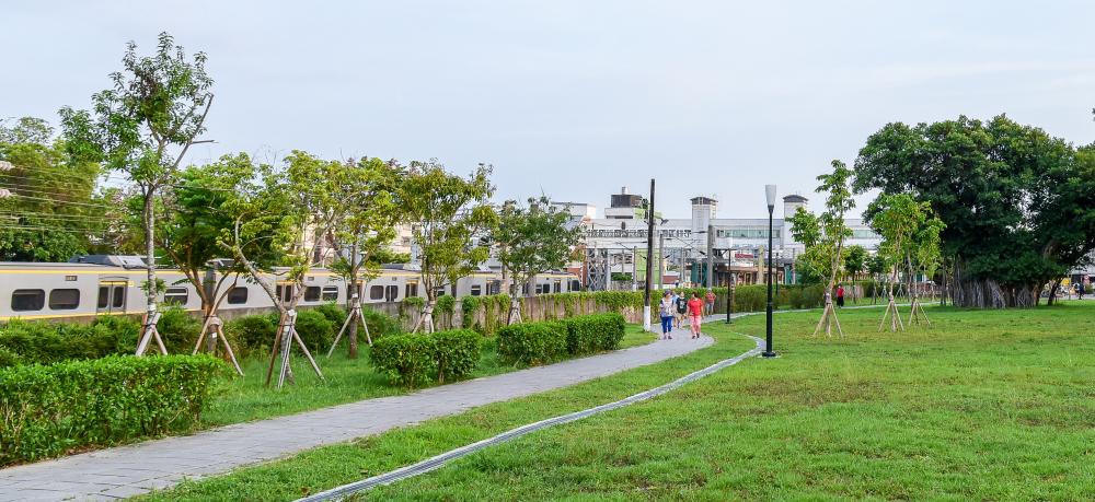 鐵道綠園工程。（攝影／陳十攝影工作室）