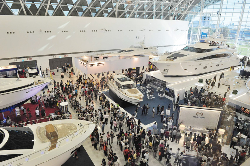 The exhibiton was warmly received by more than 70,000 visitors.