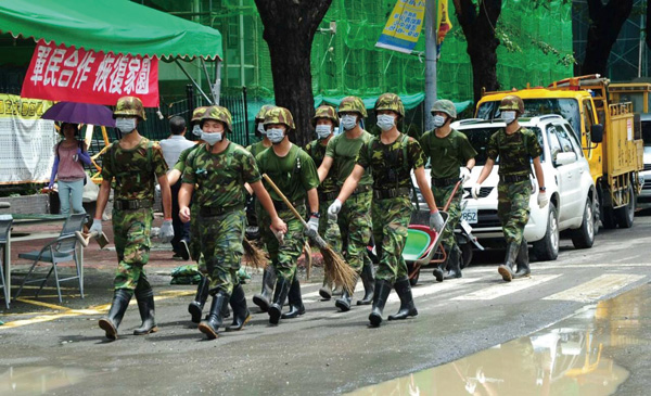 國軍投入超過一萬二千人次人力協助救災及復原。