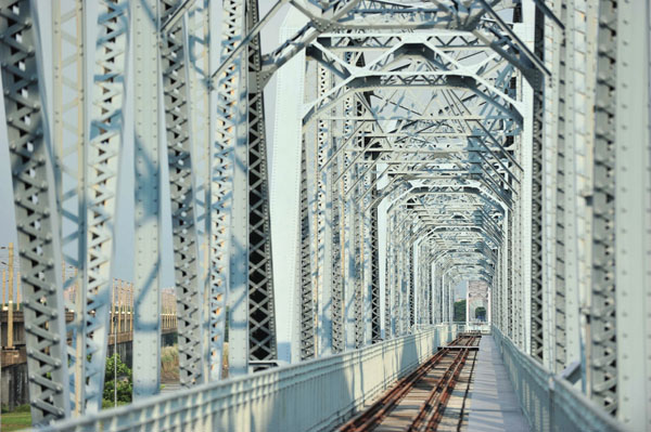 This year is the 100th anniversary of the bridge\'s completion.