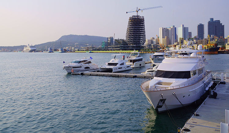 New Industries Building Kaohsiung\'s Economy