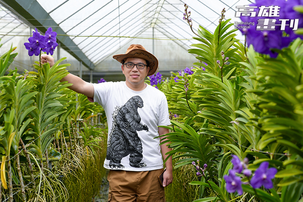 丁群展接手父親的火鶴花農園，成立「吉貓農園」品牌，轉型觀光農場。(攝影/Cindy Lee)