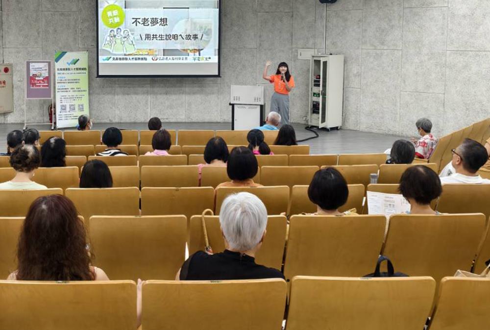 服務據點除了是求職與求才者之間的橋梁，同時也是就業新知的充電站。(圖片提供/勞工局訓練就業中心)