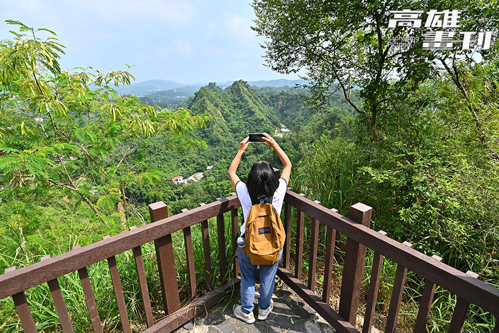 大社觀音山步道平緩好走，沿途綠意相伴，登頂後更能飽覽高雄的遼闊景致。(攝影/Carter)