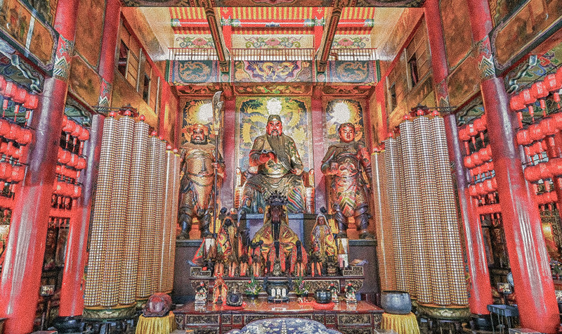 鳳邑双慈殿 (撮影：Carter)
