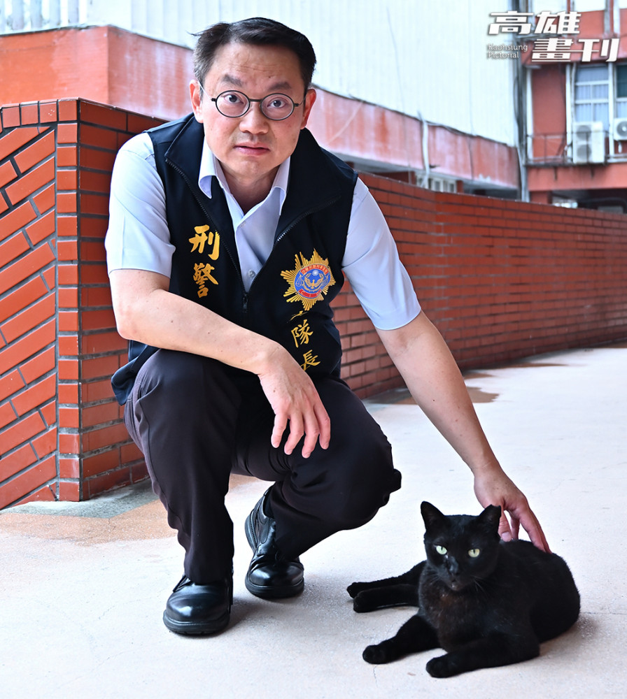 由警隊收留的「黑豹」，不只成為單位的官方吉祥物，也是反詐IP「刑事貓咪小隊」的靈感來源。(攝影/Carter)