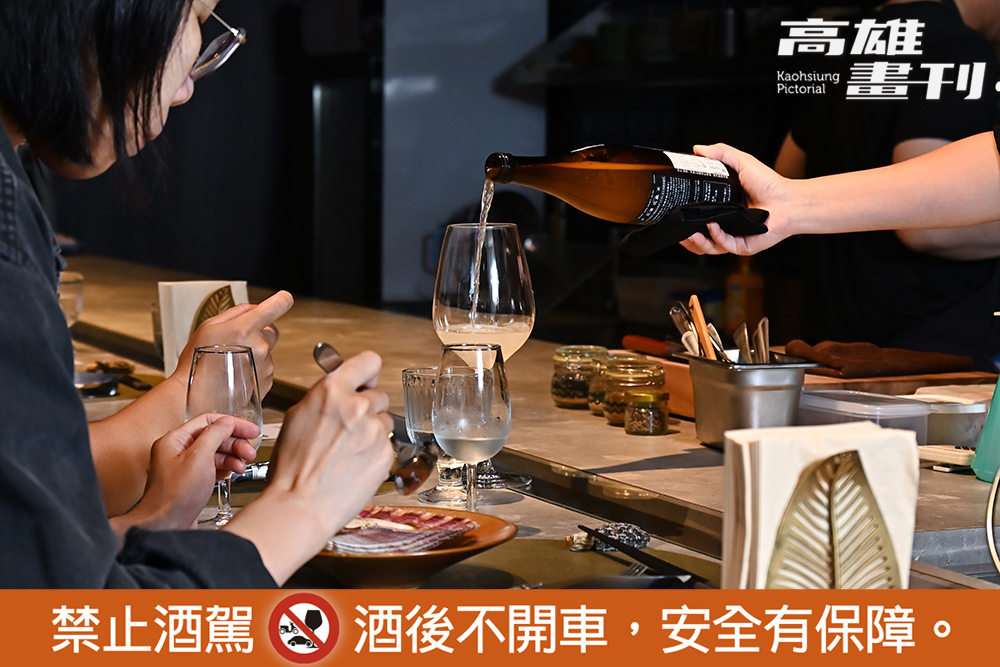Iris本身是國際唎酒師，讓不少清酒愛好者獲得專業交流與分享。（攝影/Carter）