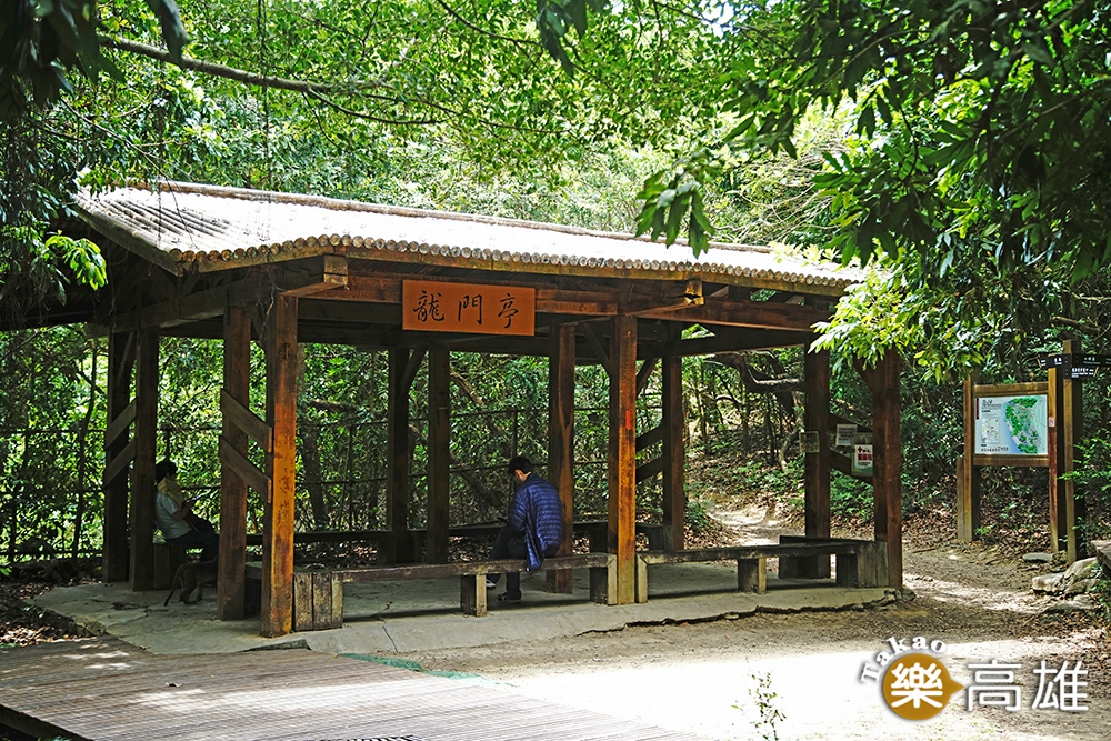 北壽山登山步道沿線設置多座涼亭，隨時都能停下來休憩片刻。（攝影/曾信耀）