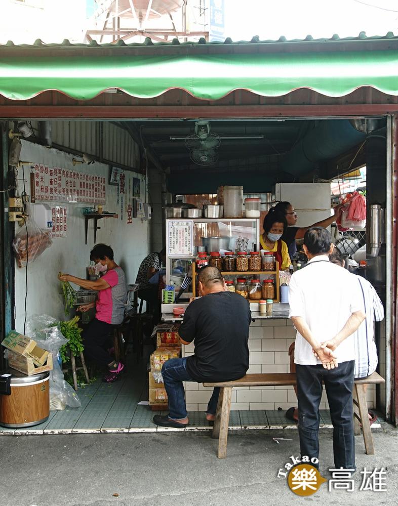 旗山在地人的古早味早餐，從清早就門庭若市。（攝影/曾信耀）