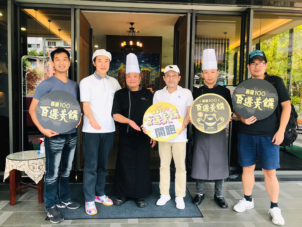 評審們的美食評選馬拉松行程滿滿。（圖片提供/高雄市政府觀光局）