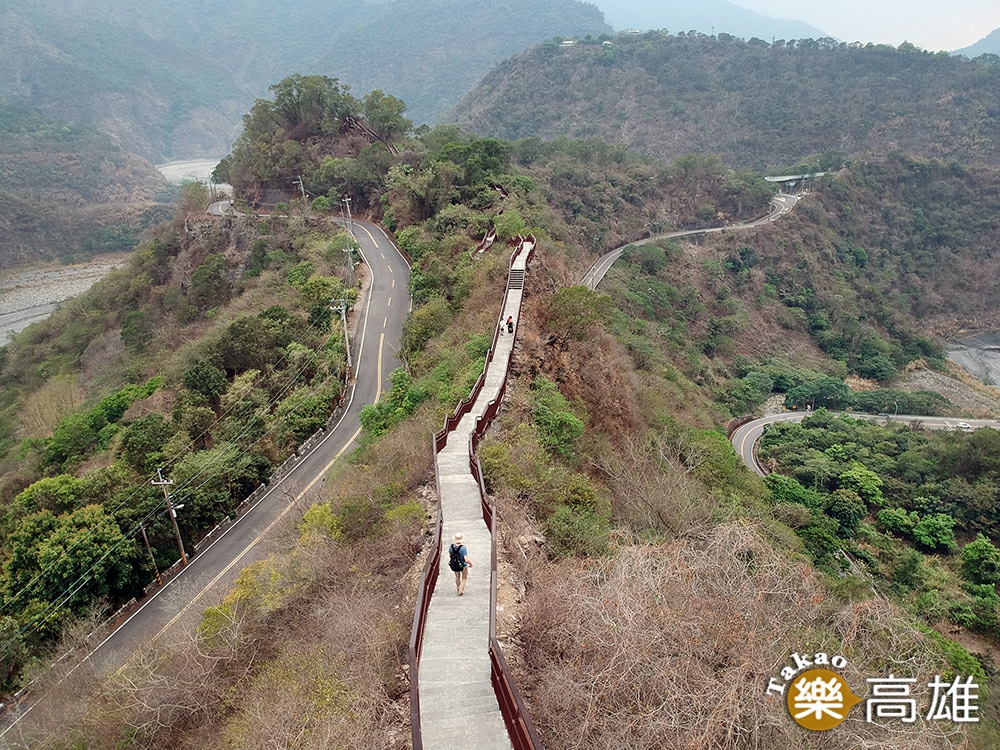 龍頭山步道沿途景色壯麗。(攝影/Carter) 