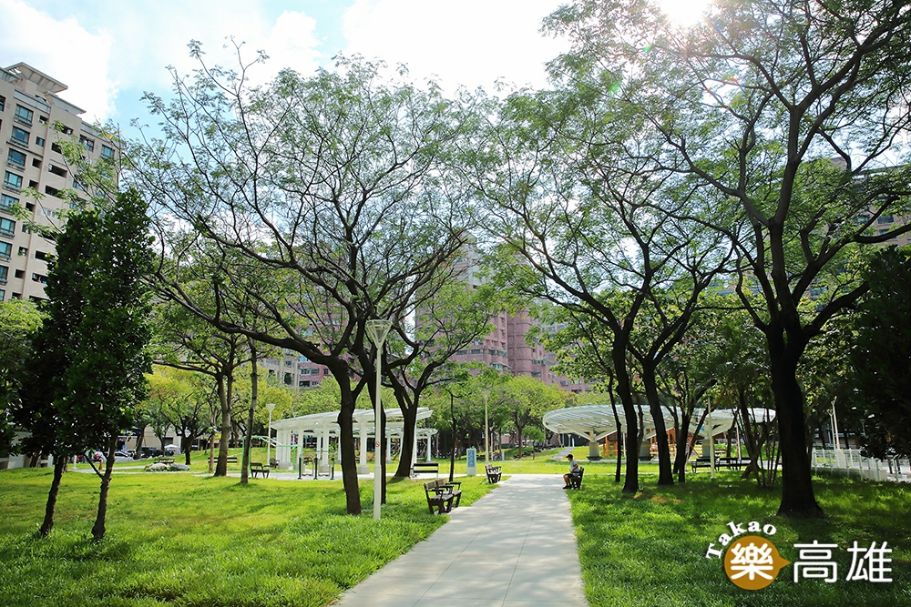 左營福山公園經全面改造更新，成為具有多元遊戲設施，老少咸宜的共融式遊樂場，讓高雄居民可以放心休憩遛小孩。（攝影/Carter）
