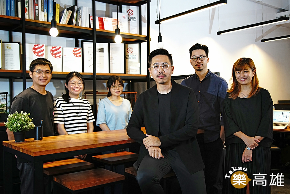 由王斌鶴領軍跨領域的創夏團隊，從產品設計、包裝設計到室內設計，獲獎無數。（攝影/曾信耀）