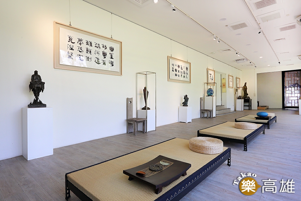 「三希人文空間」以植栽園藝、品茗聞香、禪修靜坐、音療瑜珈、養生素食等作為五感體驗的美學引導。規劃包括課程、講堂、藝術特展等，兼具知性和感性的互動。(攝影/Carter)