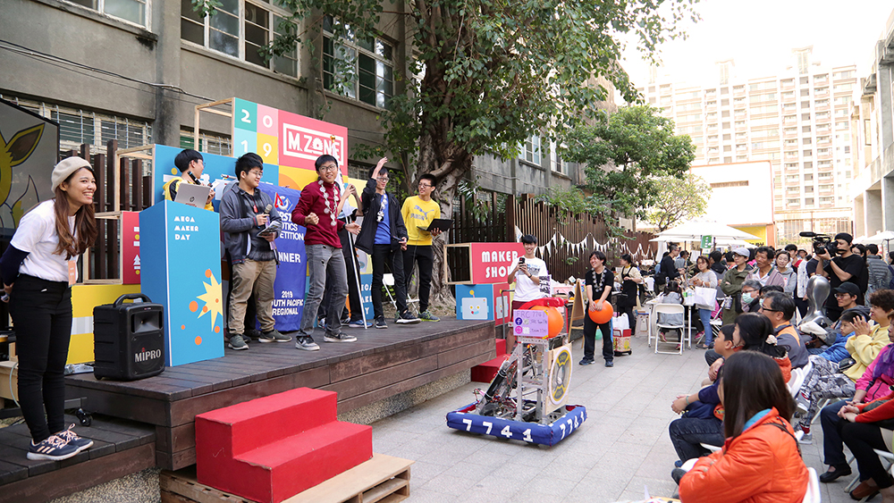 結合發表、體驗、表演的Maker Show，看各領域職人現身說法，在20分鐘內深入其境，探索自造背後的祕密。(圖片提供/M.ZONE大港自造特區)
