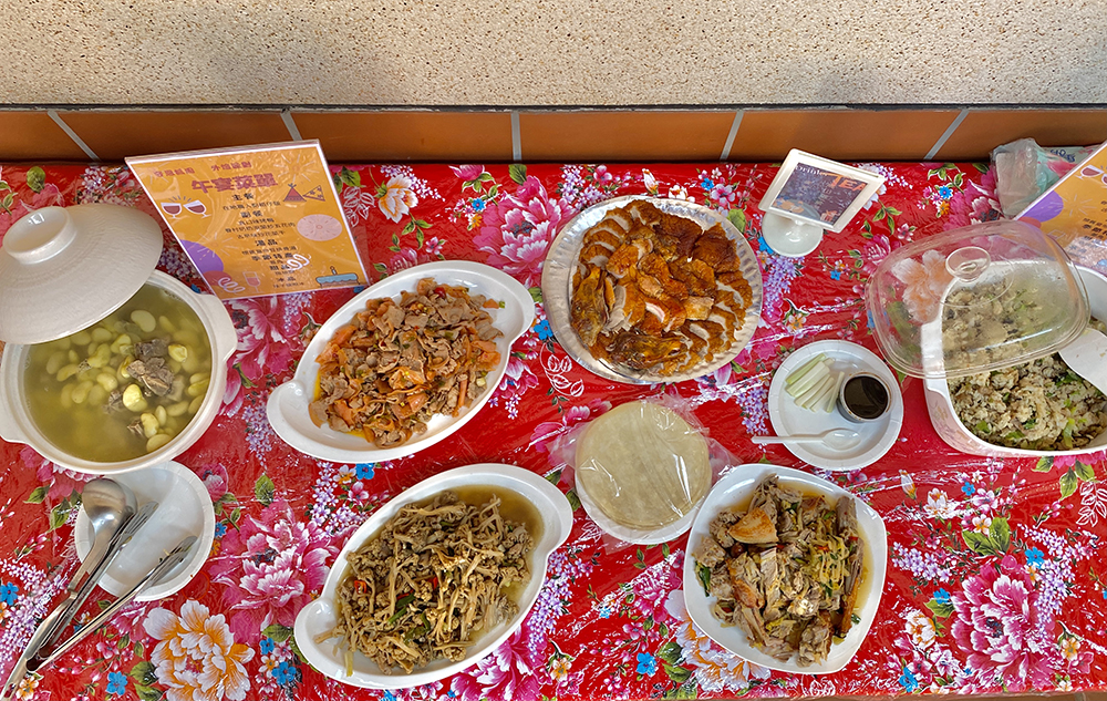 午餐準備古早味的農村美食割稻仔飯、食蔬及甜品等。(圖片提供/高雄市古厝文化協會)