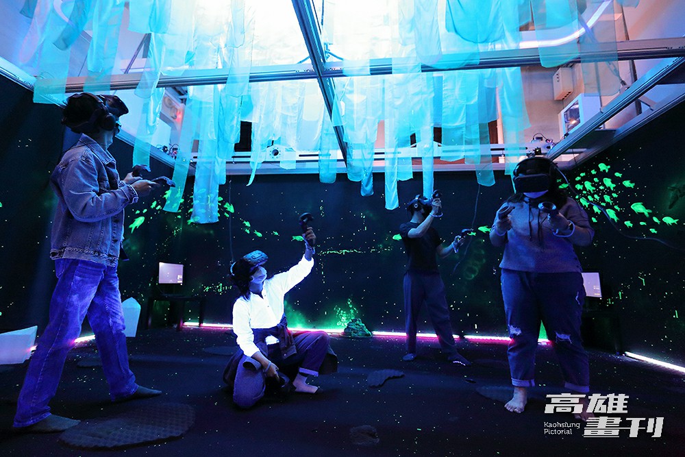VR體感劇院以8K畫質播放，以趨近於肉眼的觀影效果，體驗最前衛的數位藝術形式，帶給觀眾更沉浸的感官體驗。(攝影/Carter)