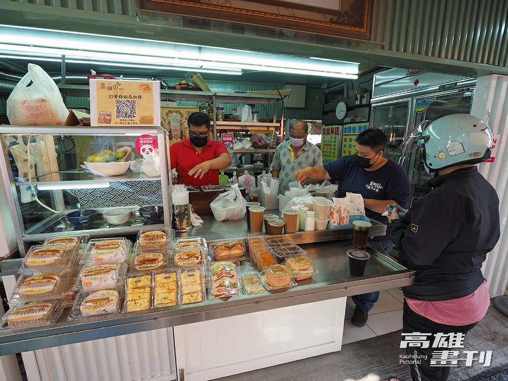 九曲堂市場菜脯囝蔬食。(攝影/王亭云)