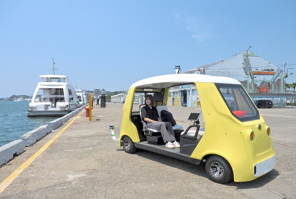 高雄積極推動電動自駕車產業，以首屈一指的5G高速網路環境，吸引自駕新創產業進駐，成為自駕車研發大城。(圖片提供/勤崴國際)