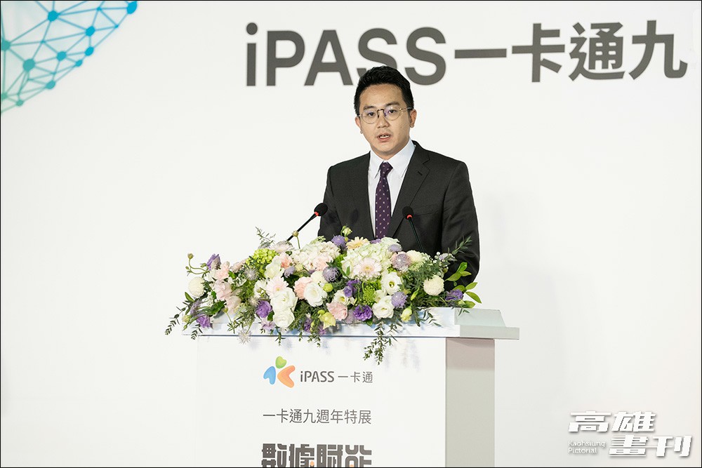 一卡通公司董事長廖泰翔表示，iPASS MONEY單月的轉帳金額和儲值金額正式突破100億和200億，兩者市佔都超過7成，高居全台第一。(攝影/黃敬文)